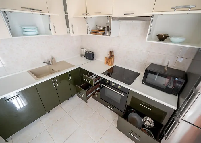 Apartment стильні просторі альтаір *